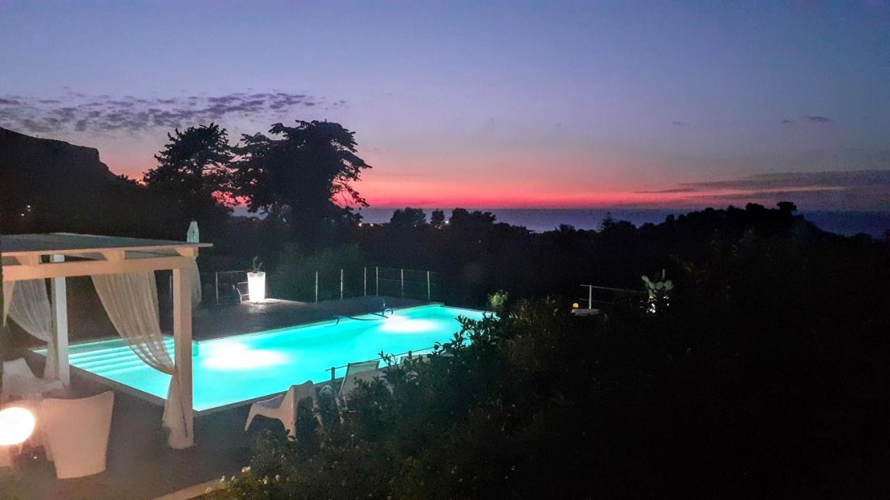 Villa Maria Una Finestra Sul Mare Вальдериче Экстерьер фото